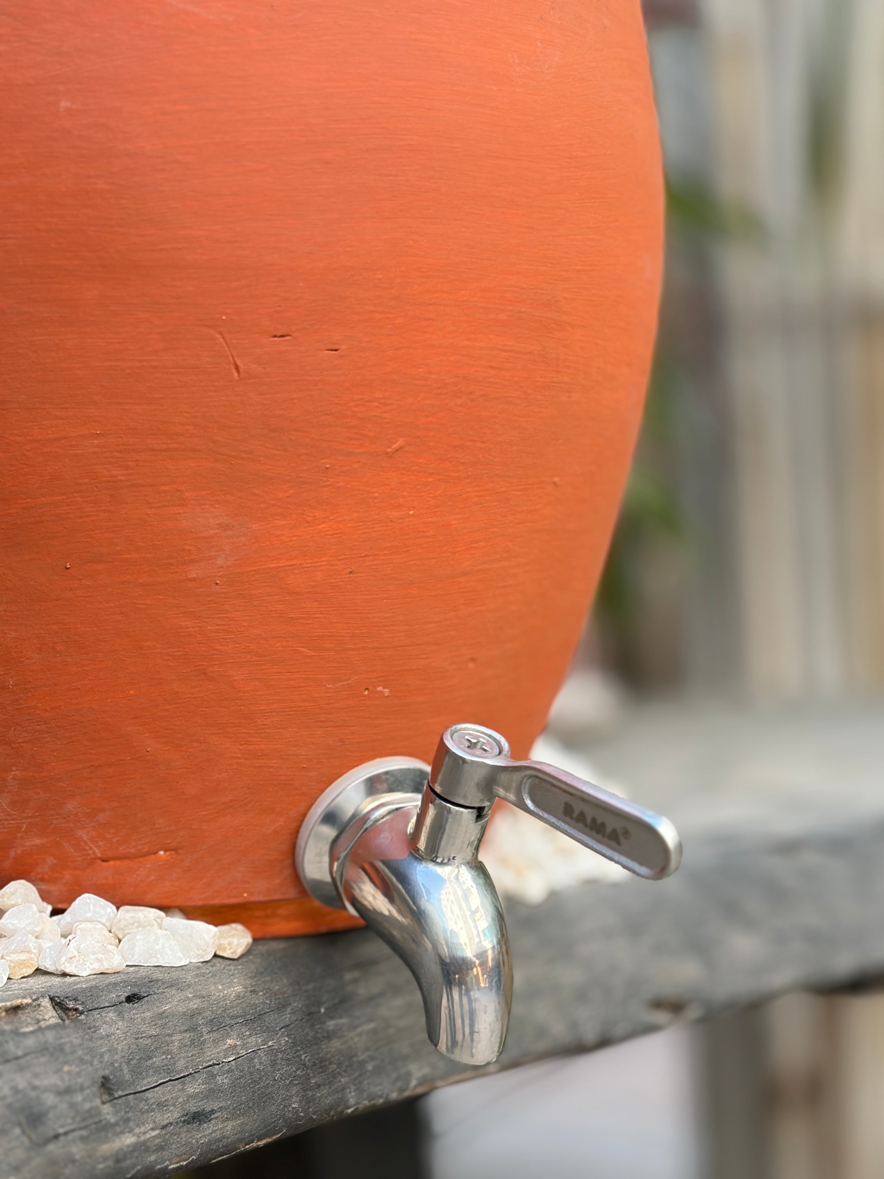 Mono Pot — Large Handcrafted Terracotta Water Pot
