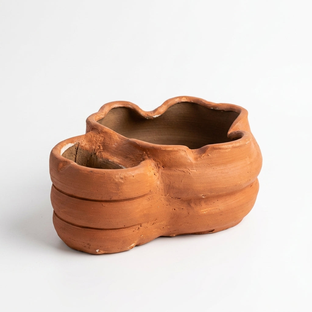 Clay & Coal 2.0 — Handcrafted Terracotta Ash Tray